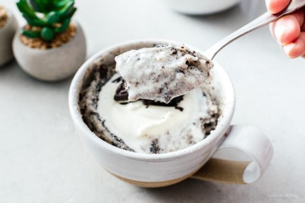 oreo mug cake | www.iamafoodblog.com