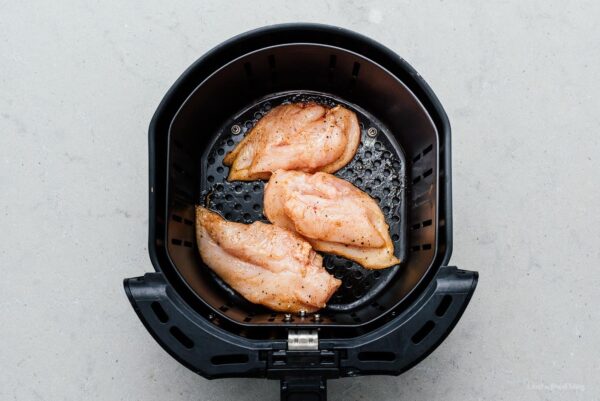 chicken breast in air fryer | www.iamafoodblog.com
