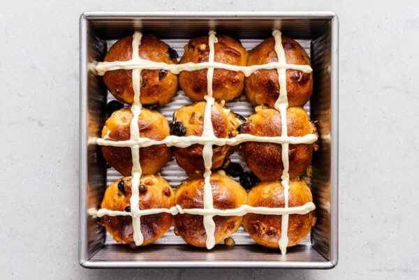 hot cross buns done | www.iamafoodblog.com
