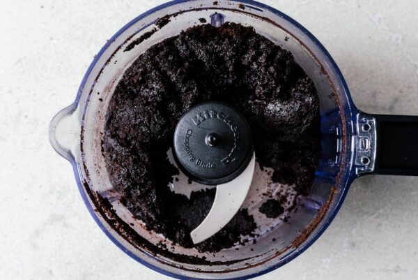 making oreo dough | www.iamafoodblog.com