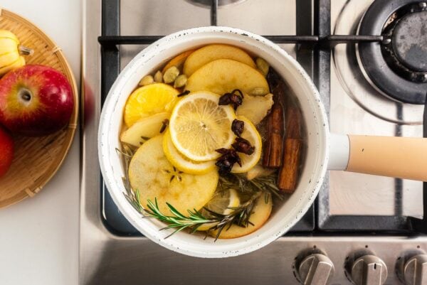 making a simmer pot | www.iamafoodblog.com