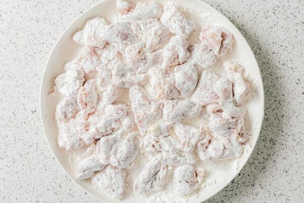 chicken coated in cornstarch | www.iamafoodblog.com